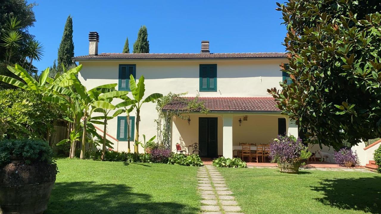 보르고 아 부기아노 Casa Del Pino B&B 외부 사진