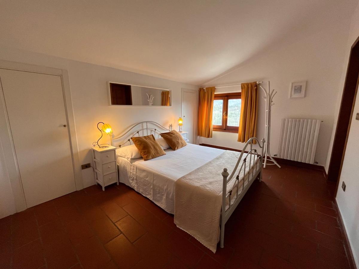 보르고 아 부기아노 Casa Del Pino B&B 외부 사진