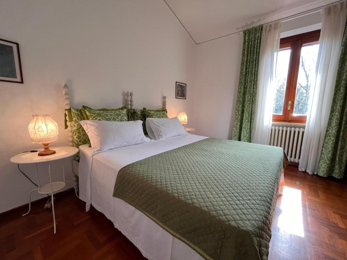 보르고 아 부기아노 Casa Del Pino B&B 외부 사진