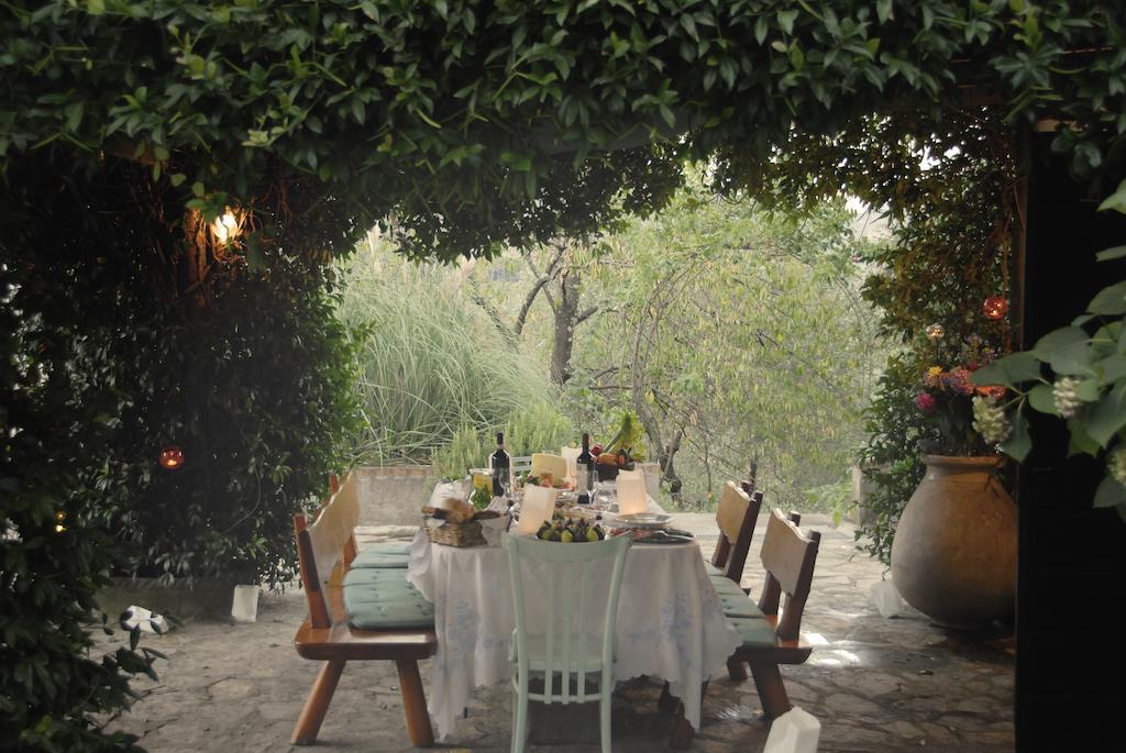보르고 아 부기아노 Casa Del Pino B&B 외부 사진
