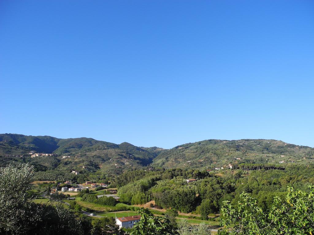 보르고 아 부기아노 Casa Del Pino B&B 외부 사진